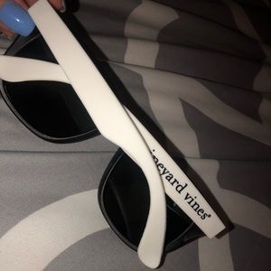 Vineyard Vine sun glasses